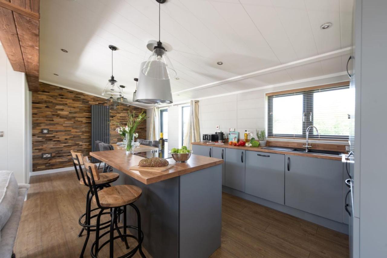 Primrose Lodge, 25 Roadford Lake Lodges Lifton Buitenkant foto